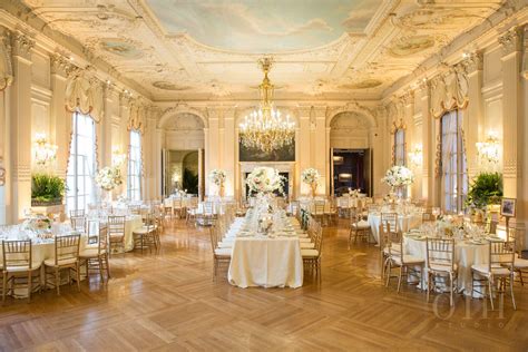 Glamorous Newport Rosecliff Mansion Wedding