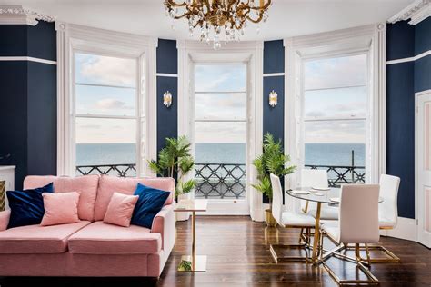 13 Gorgeous Airbnbs in Brighton: The Best of Airbnb Brighton