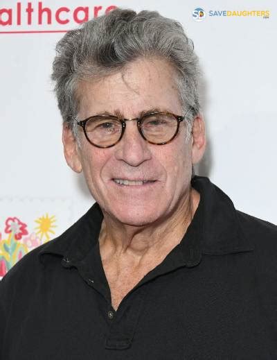 Paul Michael Glaser Family, Wife, Height, Age, Wikipedia, Son