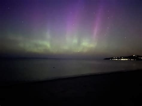 Northern lights shine bright in Michigan skies