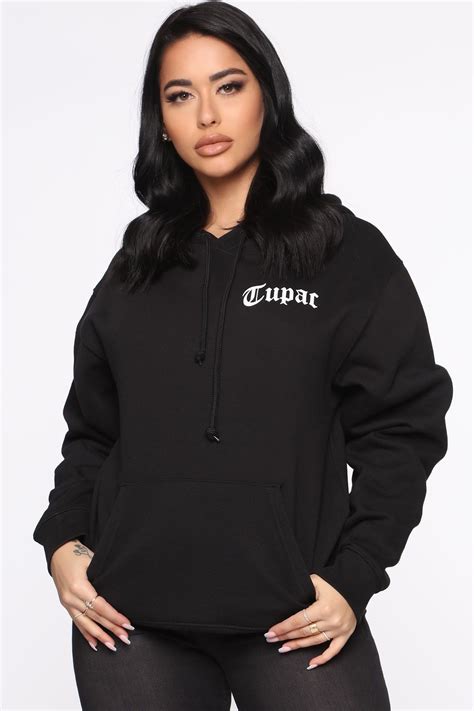 All Eyes On Me Hoodie - Black in 2021 | Hoodies, Black hoodie, Fashion nova outfits