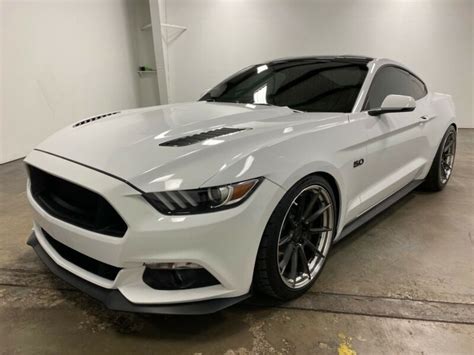 Buy used 2017 Ford Mustang GT Premium in Joplin, Missouri, United States, for US $23,100.00