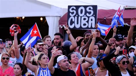 Cubans Rally in US in Support of Protesters in Cuba