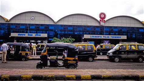 Mumbai LTT in Rainy Season || View of Mumbai Lokmanya Tilak Terminus ...