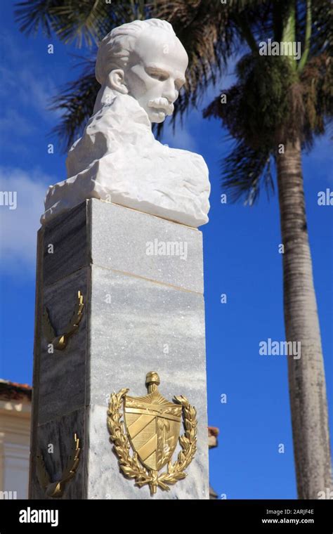 Cuba, Vinales, Jose Marti statue Stock Photo - Alamy