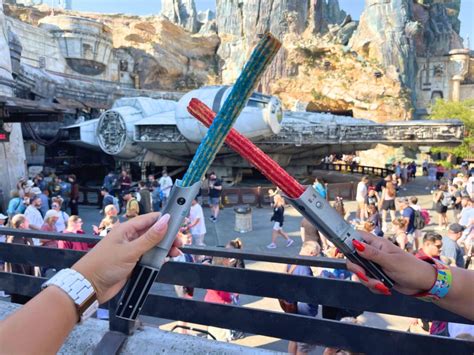 REVIEW: Lightsaber Churros Return to Disney's Hollywood Studios for ...