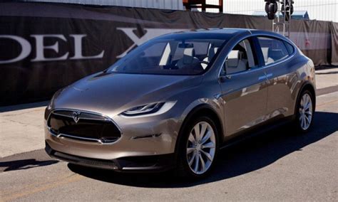 2015 TESLA MODEL X SUV - 1600px Image #14