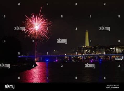 Fireworks light up Washington Channel and the Southwest Waterfront ...