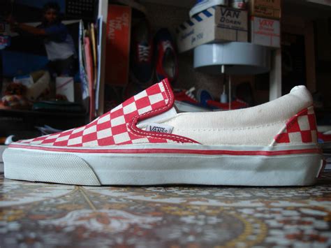 theothersideofthepillow: vintage VANS red white checkerboard SLIP-ON ...