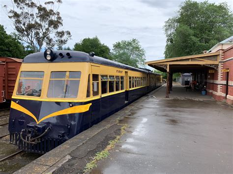 Victorian Railways 280HP Walker railmotor 91RM waits for its next run ...