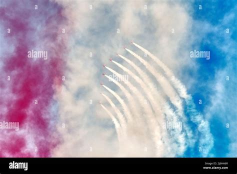 RAF Red Arrows Display Team Stock Photo - Alamy