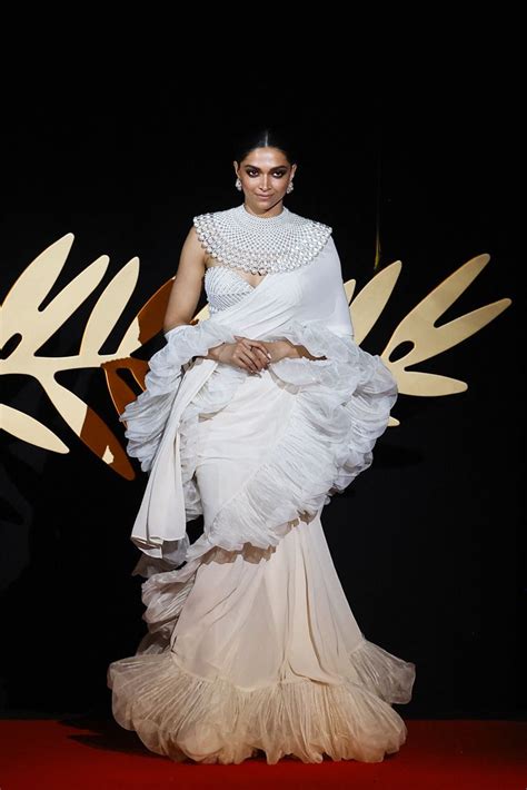 Deepika Padukone at Cannes: Actor impresses in pearls bustier and ...