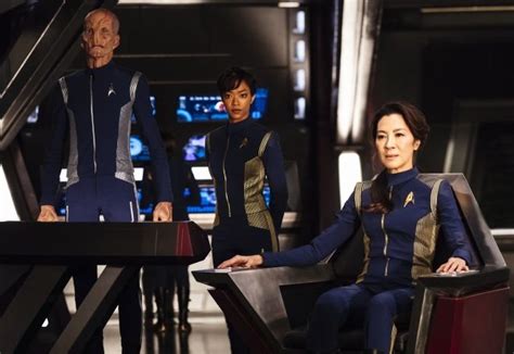 A Close-Up Look At ‘Star Trek: Discovery’ Uniforms [INFOGRAPHIC ...