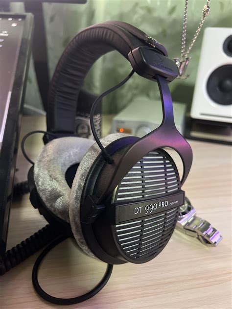 Beyerdynamic DT 990 Pro 250ohm, Audio, Headphones & Headsets on Carousell