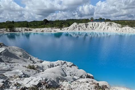 WOW Menarik! Ini Daya Tarik 2 Danau di Pulau Bangka Belitung Bekas Tambang Bijih Timah, Cek ...