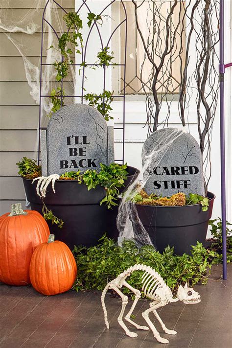 30+ Scary Outdoor Halloween Decorations - Best Yard and Porch Halloween Decorating Ideas