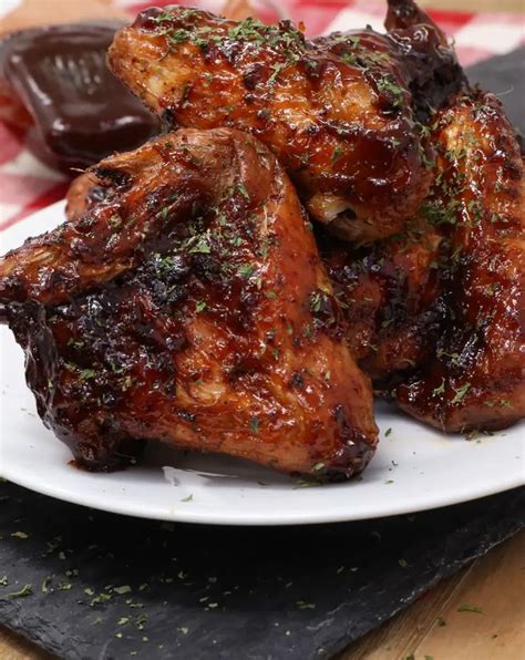 Air Fryer Honey BBQ Chicken Wings | Recipe | Air fryer dinner recipes, Bbq chicken wings, Bbq ...