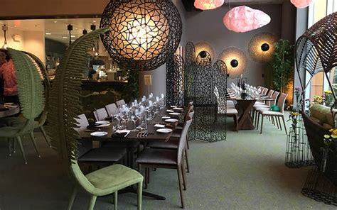 Stage Restaurant debuts new look at Honolulu Design Center