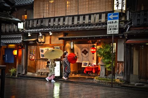 Gion, Kyoto (Geisha District) - Tourist In Japan