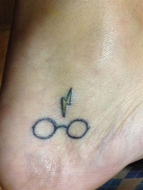 Harry Potter glasses and lightning bolt scar tattoo on foot Harry ...