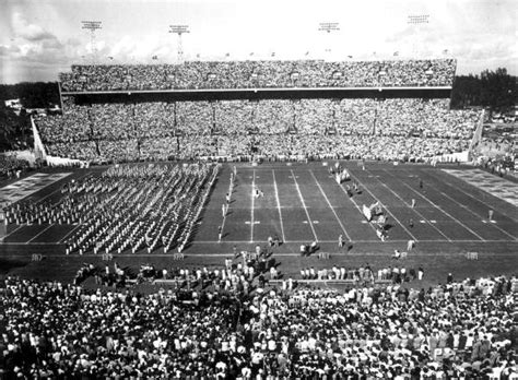 Yale Bowl: Beginning of the Bowls - Football Stadium Digest