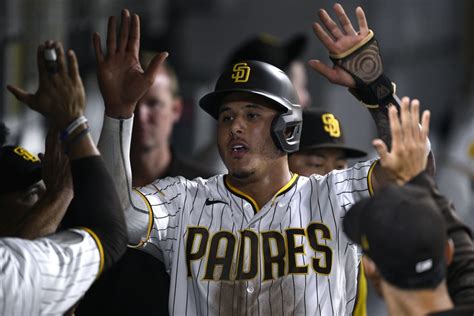 Padres News: Manny Machado Returns to Lineup Ahead of Divisional Battle ...