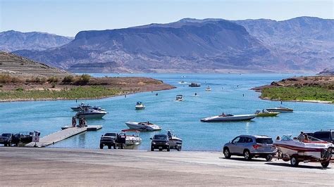 Boating Lake Mead and the Mighty Hoover Dam