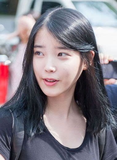 13 Bare Face Pictures of IU without Makeup - Oh Dazz!