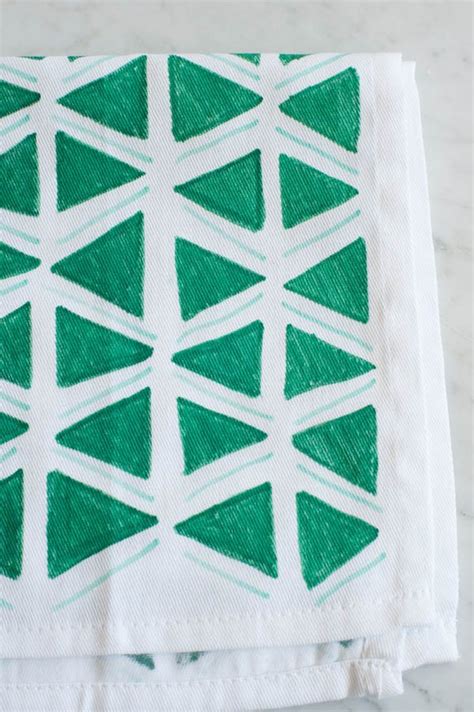 How to Make Cloth Napkins - The Sweetest Occasion