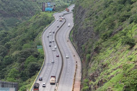 Mumbai-Pune Expressway (Mumbai/Pune, 2002) | Structurae