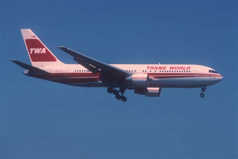 TWA Boeing 767-200; N604TW, June 1990 | This Boeing 767-231 … | Flickr