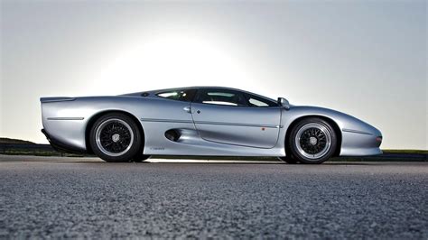 Jaguar XJ220 Wallpapers - Top Free Jaguar XJ220 Backgrounds ...