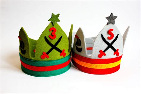 Boys birthday crown, felt crown for boys.. | Felt crown, Felt crafts, Fabric crown