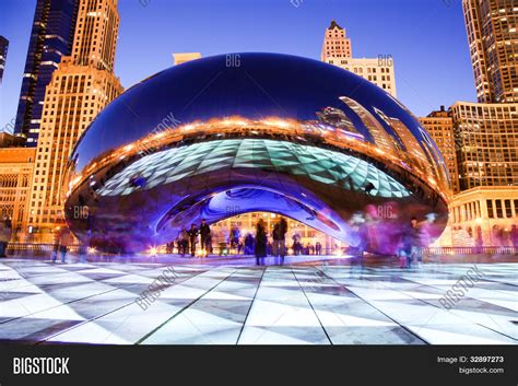 Chicago Bean Night Image & Photo | Bigstock