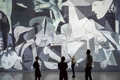 La extraña versión del Guernica de Picasso contra la guerra en Ucrania ...