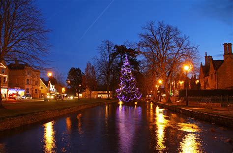 Christmas Lights, Bourton On The Water, Cotswolds | Geraldine Curtis | Flickr