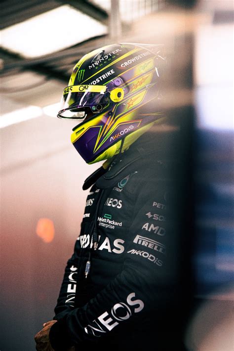 Lewis Hamilton | 2023 Helmet : r/formula1