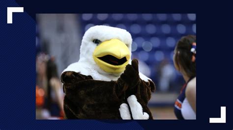 UT TYLER: 'Swoop the Eagle' will remain mascot | cbs19.tv