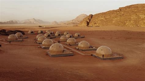 Desert dome camp in Jordan offers tourists "The Martian" experience ...