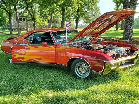 PHOTOS: Annual Spirit of Kansas car show kicks off