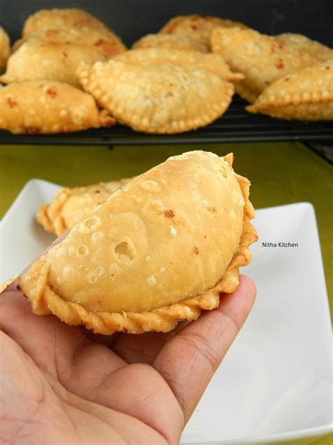 Traditional Mawa Gujiya | Handmade Chandrakala Recipe Using Instant Kyoya/Mawa all from scratch ...