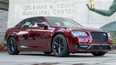 Last of a Legend: 6.4L HEMI®-powered 2023 Chrysler 300C Celebrates ...