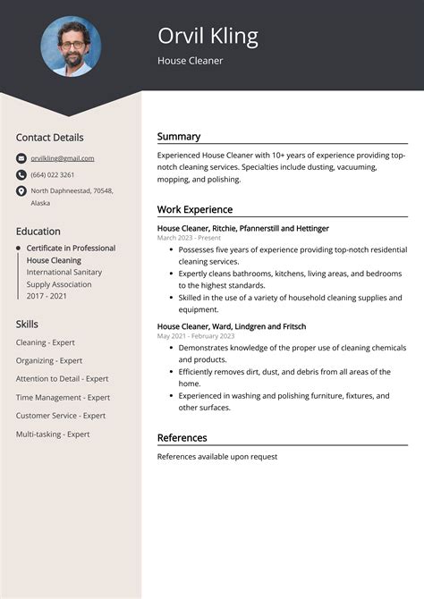 House Cleaner Resume Example (Free Guide)