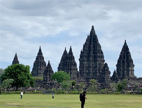 yogyakarta temples - Retire to Explore