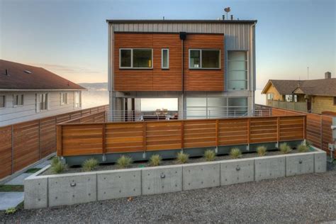 Tsunami-proof Waterfront House | Modern House Designs