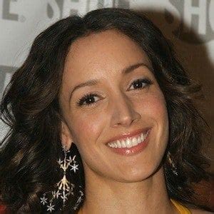 Jennifer Beals - Age, Family, Bio | Famous Birthdays