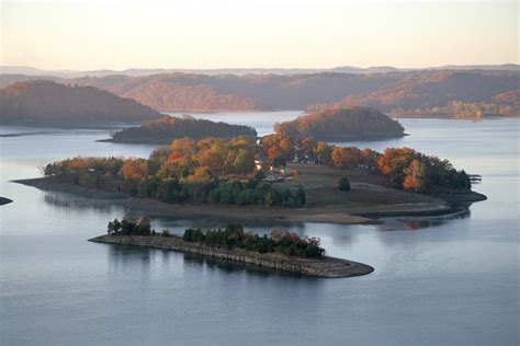 These 11 Gorgeous Lakes In Kentucky Are Demanding Your Attention This Summer | Kentucky vacation ...