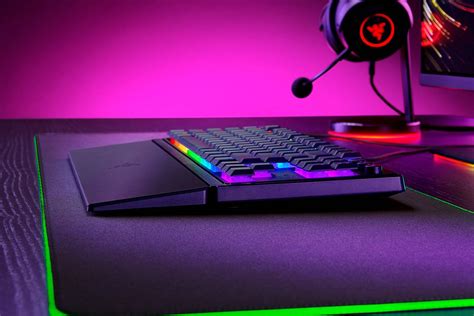 RAZER ORNATA V3 TENKEYLESS LOW-PROFILE MECHA-MEMBRANE RGB WIRED GAMING KEYBOARD (RZ03-04880100-R3M1)