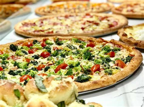 Favorite mall pizzeria from New York opens shop by Medical City Dallas - CultureMap Dallas