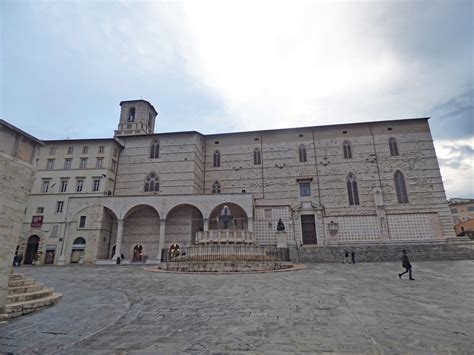 Perugia Cathedral (The Cathedral of San Lorenzo) - Piazza … | Flickr